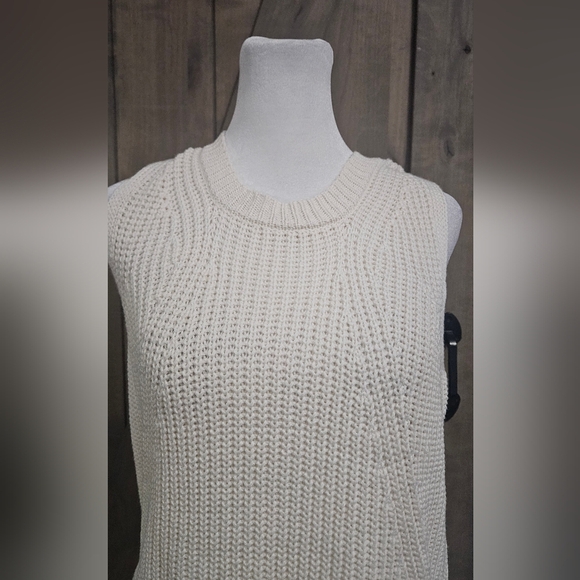 PHILOSOPHY Sleeveless Knit Pullover Top In Ivory. Size Large NWT - Picture 11 of 13
